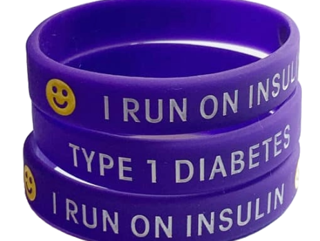 I Run on Insulin Kids Wristband Purple